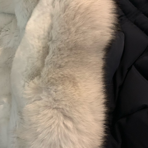 Pajar women’s parka size medium - Picture 7 of 7